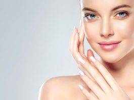 Article on 6 Minimally Invasive Cosmetic Treatments Worth Trying In 2021