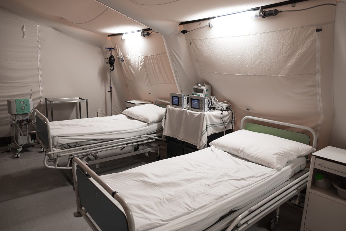 Article How Healthcare Professionals Can Benefit From Deployable Field Hospitals