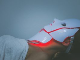 Article 4 Ways LED Light Therapy Affects Skin Health